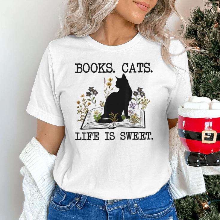Books Cats Life Is Sweet Cat Book Lover Men Women Teen Unisex T-Shirt