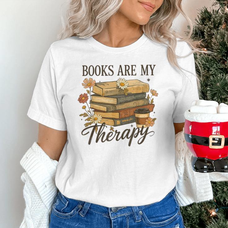 Books Are My Therapy Vintage Book Lover Daisy Art Unisex T-Shirt