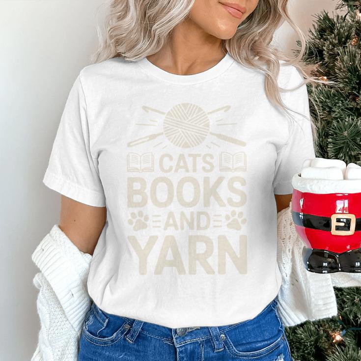 Cats Books And Yarn Crocheter Crocheting Unisex T-Shirt