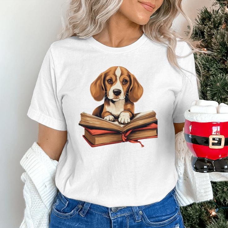 Cute Dog Beagle Reading Book Unisex T-Shirt