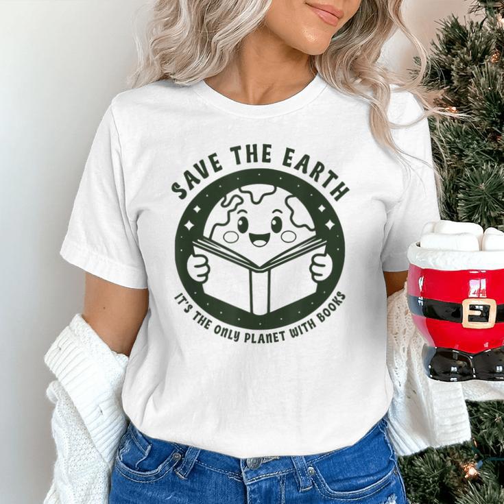 Earth Day 2025 Save Earth It´s Only Planet With Books Reader Unisex T-Shirt