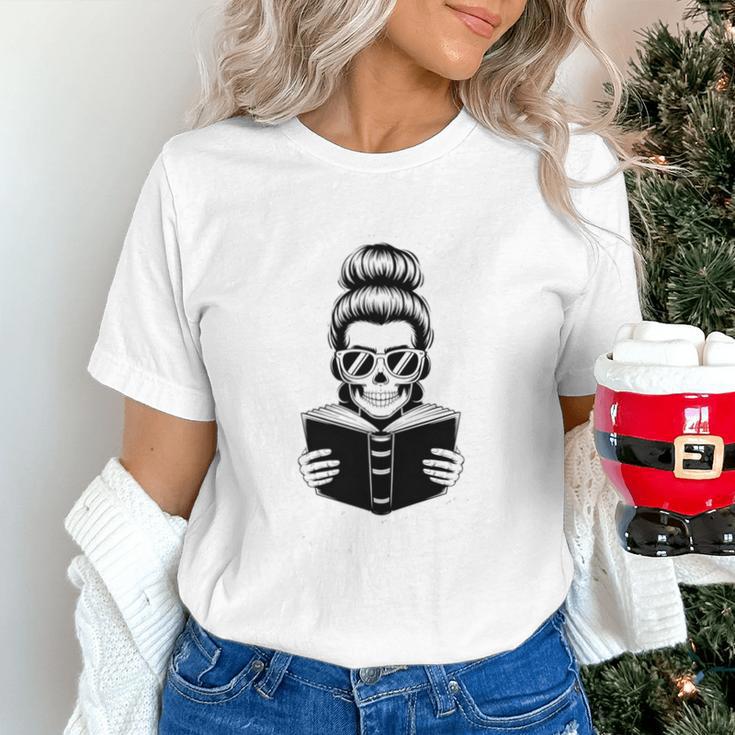 Good Girls Read Bad Books Skeleton Unisex T-Shirt