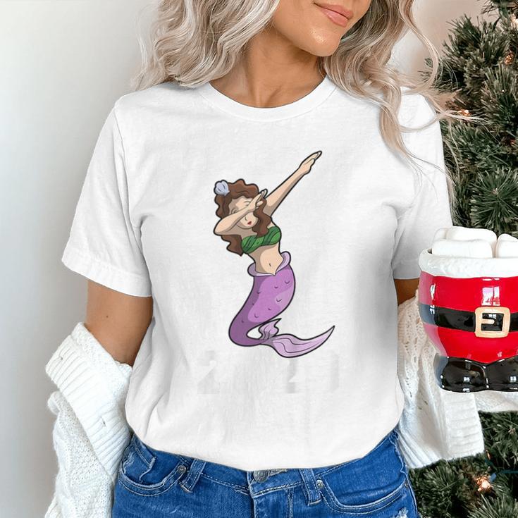 Kids Class Of 2029 Shirt Graduation Dabbing Mermaid Shirt Unisex T-Shirt