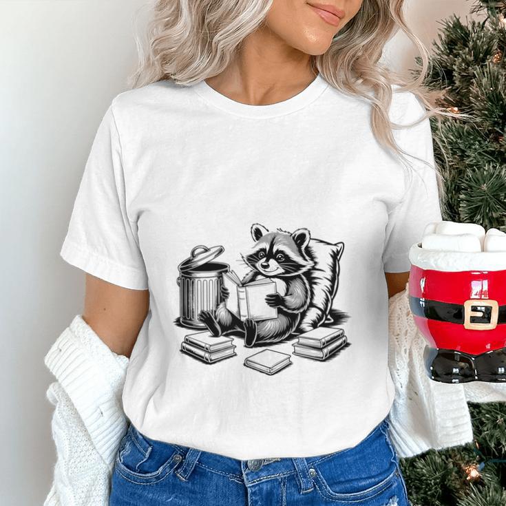 Raccoon Reading A Book Vintage Trash Reader Unisex T-Shirt