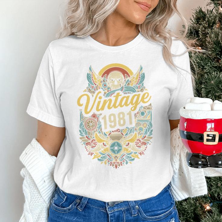 Vintage 1981 Retro Badge Nostalgia Eighties Compass Skull Unisex T-Shirt Vintage 1981 Retro Badge Nostalgia Eighties Compass Skull Unisex T-Shirt