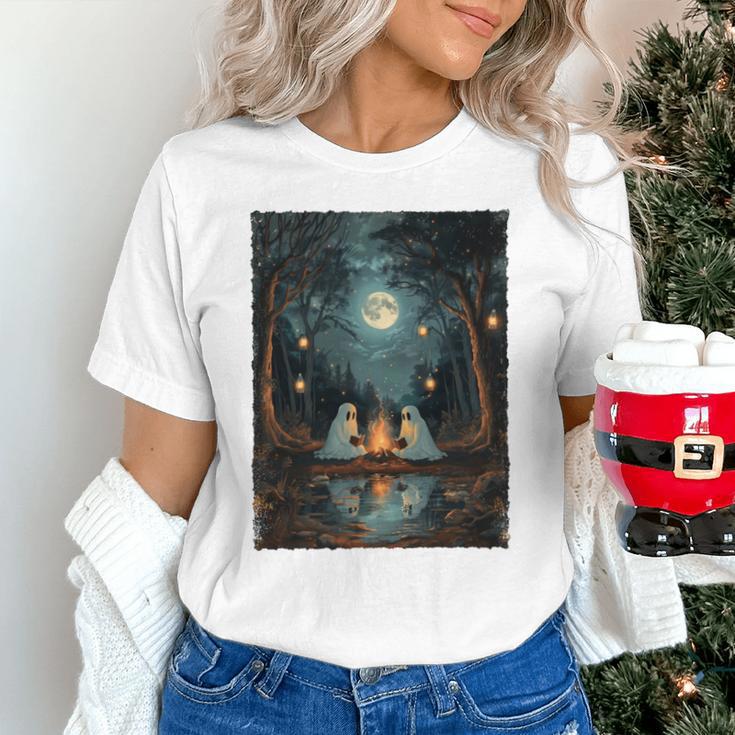Vintage Ghost Book Reading Camping Gothic Halloween Teachers Unisex T-Shirt