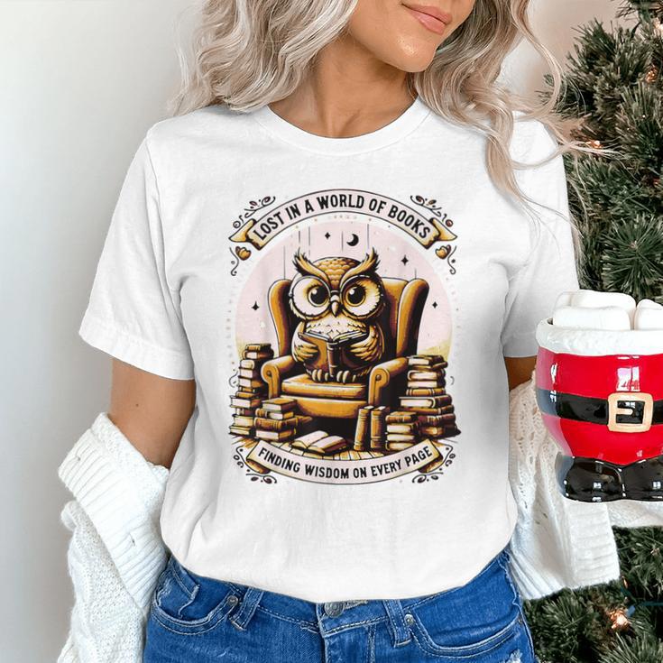 Wise Owl Reading Books Unisex T-Shirt