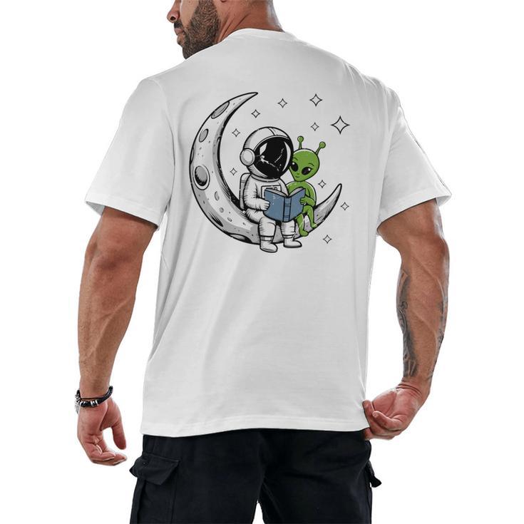 Astronaut Reading Book To Alien Moon Space Astronomy Men's Back Print T-Shirt