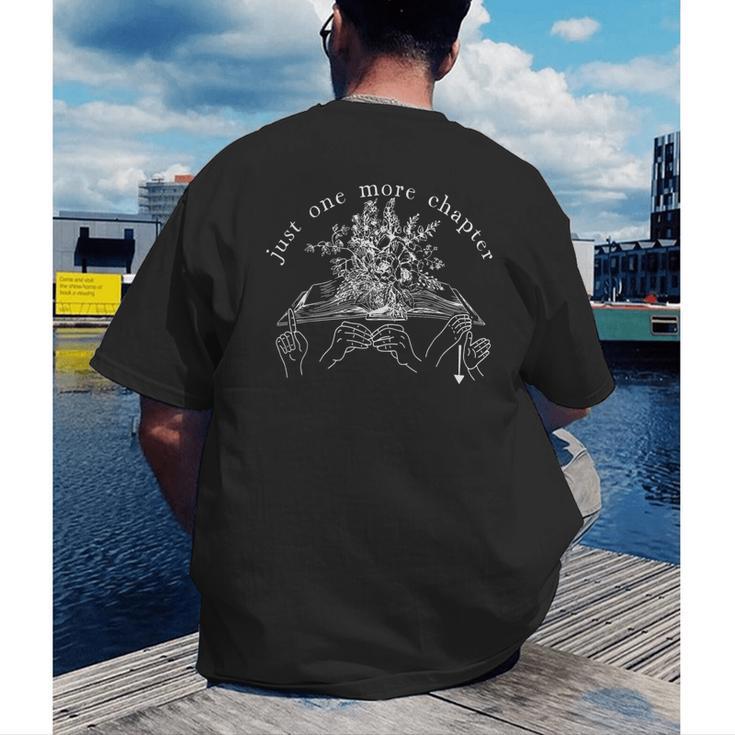 Just One More Chapter Deaf ASL Reading Book Librarian Men's Back Print T-Shirt Just One More Chapter Deaf ASL Reading Book Librarian Men's Back Print T-Shirt