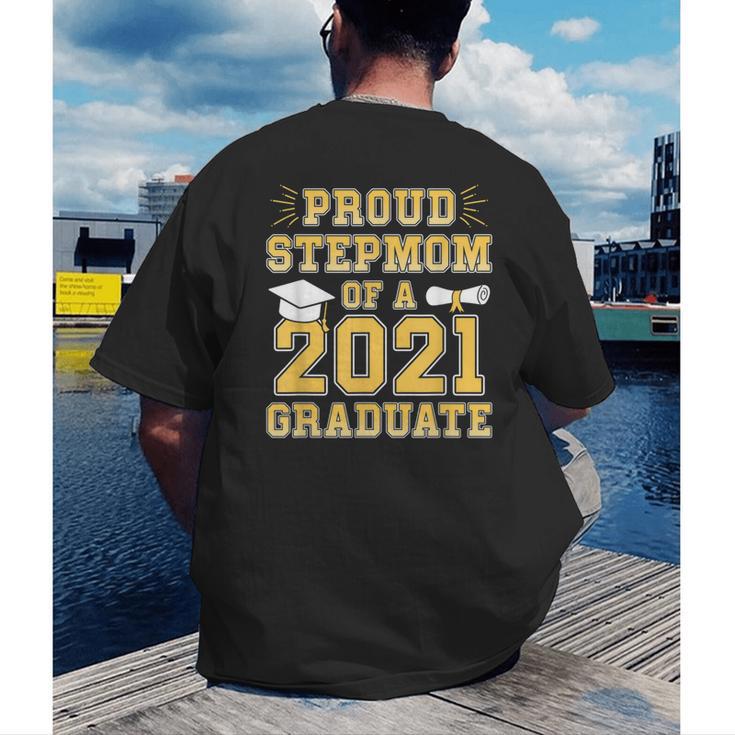 Proud Stepmom Of a 2021 Graduate School Graduation Party Men's Back Print T-Shirt