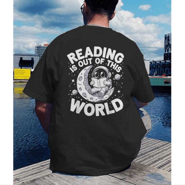 Reading Is Out Of This World Space Books Lover Men's Back Print T-Shirt Reading Is Out Of This World Space Books Lover Men's Back Print T-Shirt