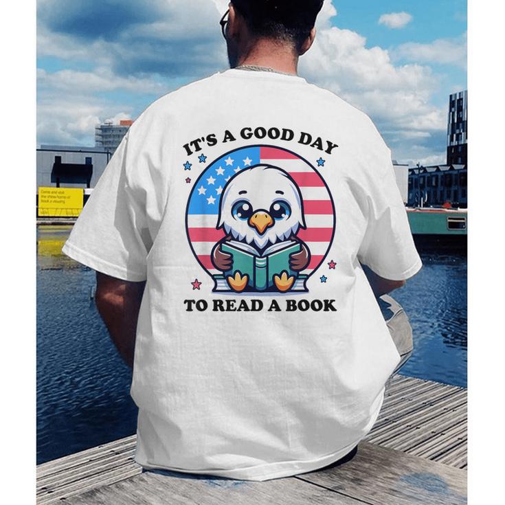 A Good Day To Read a Book Reading Eagle With American Flag Men's Back Print T-Shirt