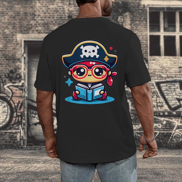 Adorable Book Lover Pirate With Reading Glasses Cute Men's Back Print T-Shirt Adorable Book Lover Pirate With Reading Glasses Cute Men's Back Print T-Shirt