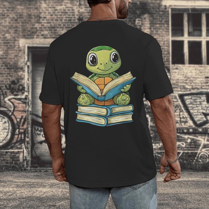 Adorable Turtle Reading Books Men's Back Print T-Shirt Adorable Turtle Reading Books Men's Back Print T-Shirt