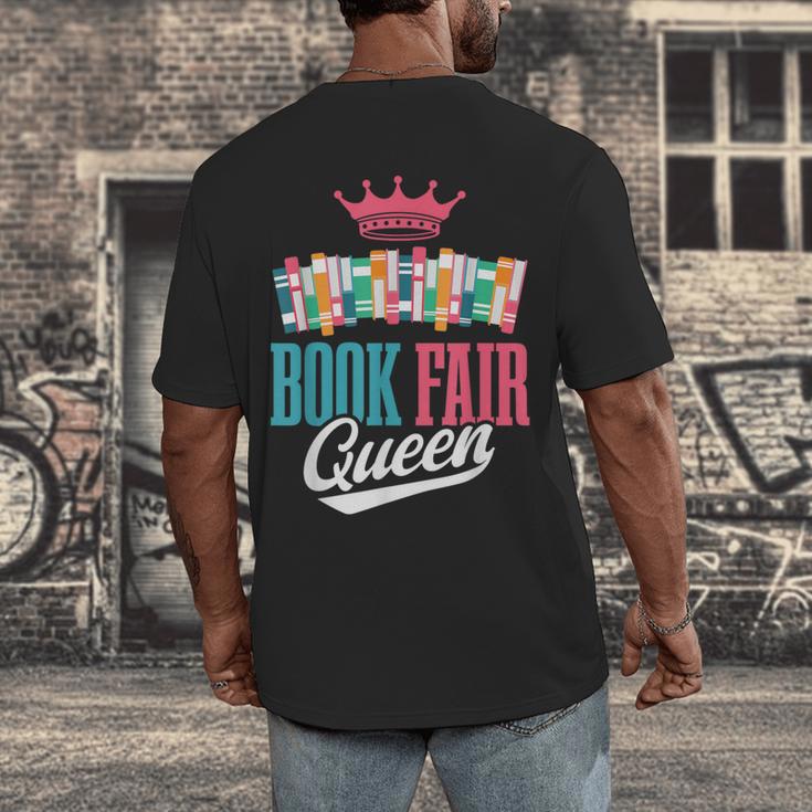 Book Fair Queen Men's Back Print T-Shirt Book Fair Queen Men's Back Print T-Shirt