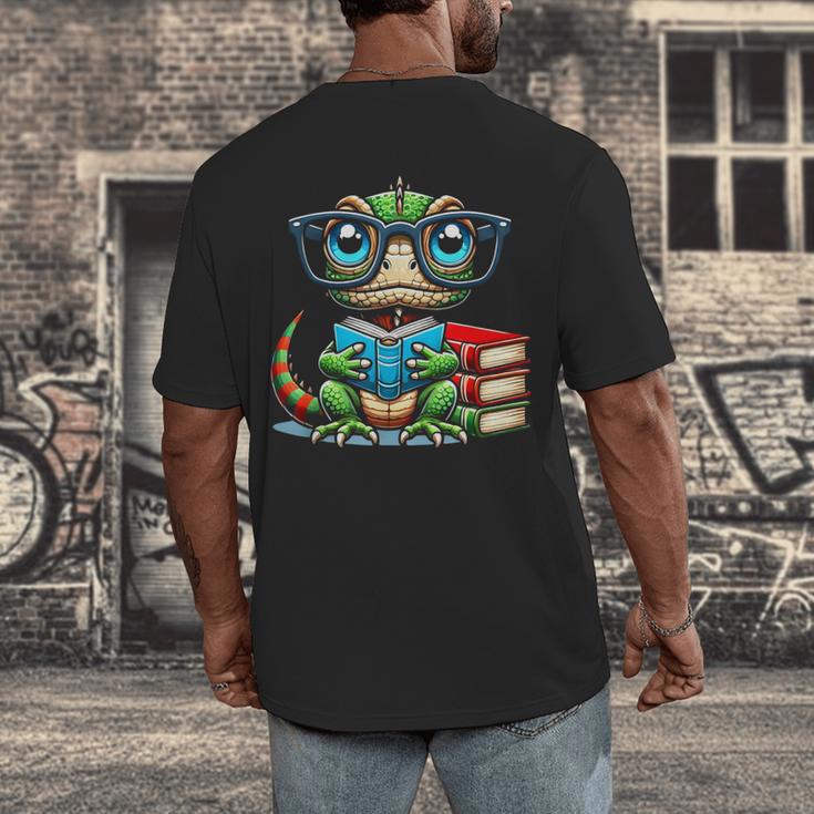 Book Lover Reading Iguana Men's Back Print T-Shirt Book Lover Reading Iguana Men's Back Print T-Shirt