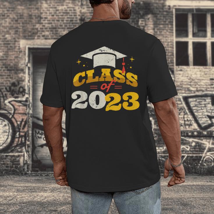 Class Of 2023 School Graduation Vintage Retro Class Of 2023 Men's Back Print T-Shirt