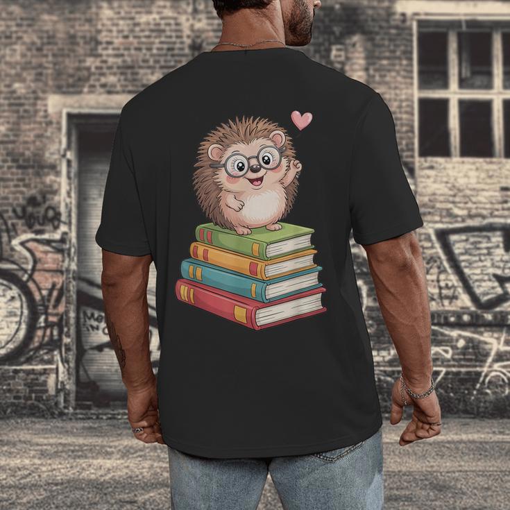 Cute Hedgehog Reading Books Animal Lover Reader Bookworm Men's Back Print T-Shirt