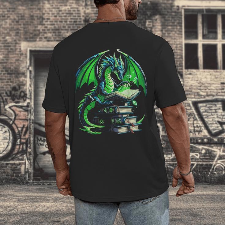 Dragon Reading Books Bookworm Men's Back Print T-Shirt
