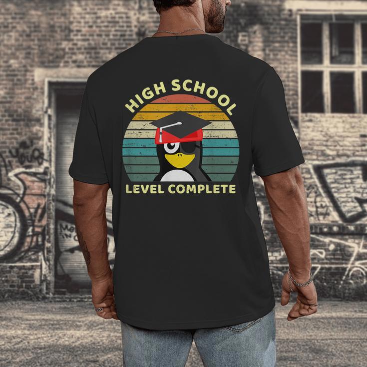 High School Level Complete Graduation Senior Students Men's Back Print T-Shirt