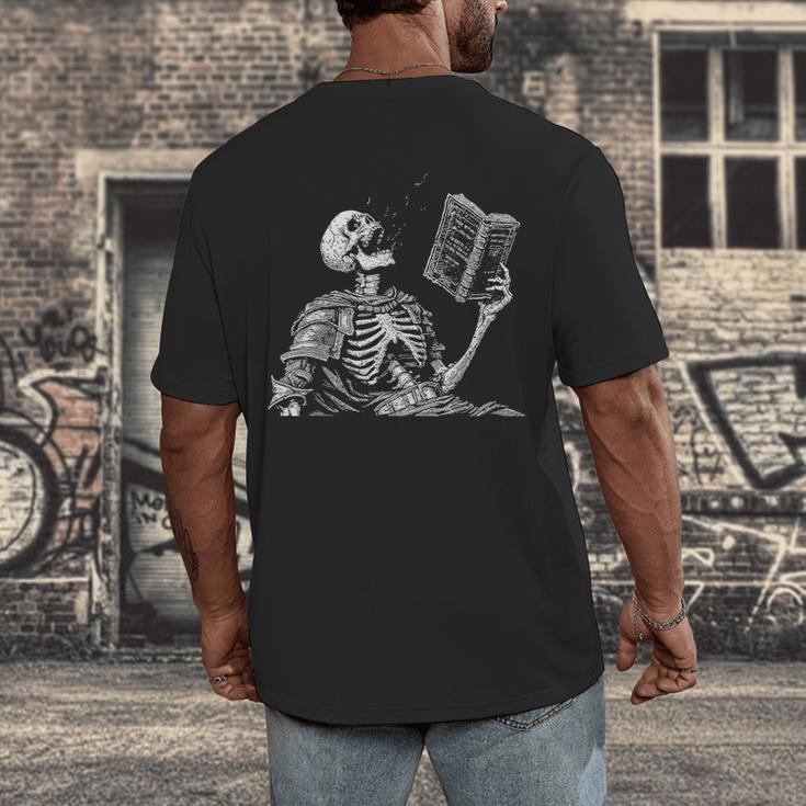 Hilarious Skeleton Holding a Book And Laughing Gothic Men's Back Print T-Shirt