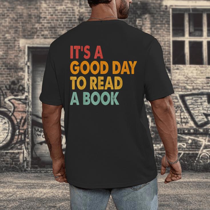 It's A Good Day To Read A Book Retro Vintage Teacher Men's Back Print T-Shirt It's A Good Day To Read A Book Retro Vintage Teacher Men's Back Print T-Shirt