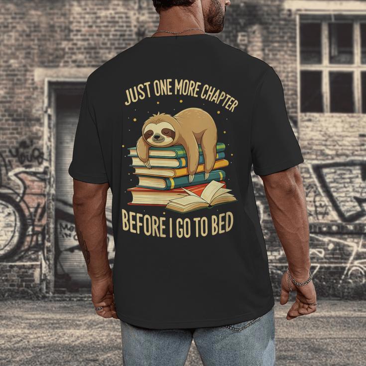 Just One More Chapter Sloth Sleeping On Books Reading Men's Back Print T-Shirt