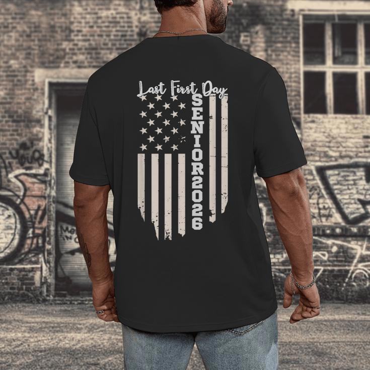 Last First Day Senior 2026 USA Flag Graduation Class Of 2026 Men's Back Print T-Shirt