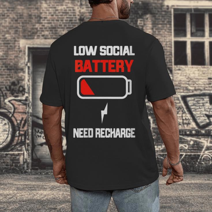 Low Social Battery Need Recharge Introvert Self-Care Men's Back Print T-Shirt Low Social Battery Need Recharge Introvert Self-Care Men's Back Print T-Shirt