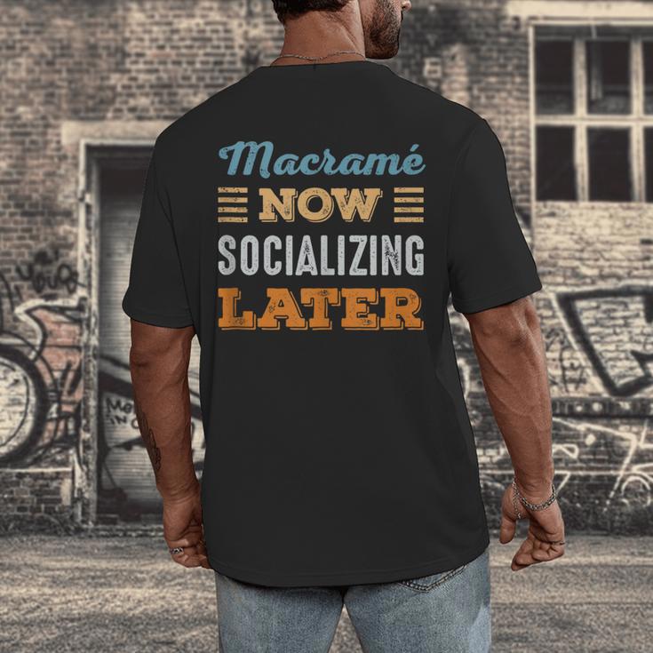 Macramé Now Minimal Socializing Introvert Vintage Men's Back Print T-Shirt Macramé Now Minimal Socializing Introvert Vintage Men's Back Print T-Shirt