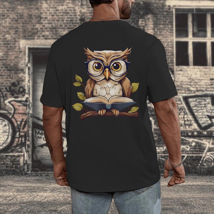 Owl Reading A Book Perched On A Branch Bookworm Men's Back Print T-Shirt
