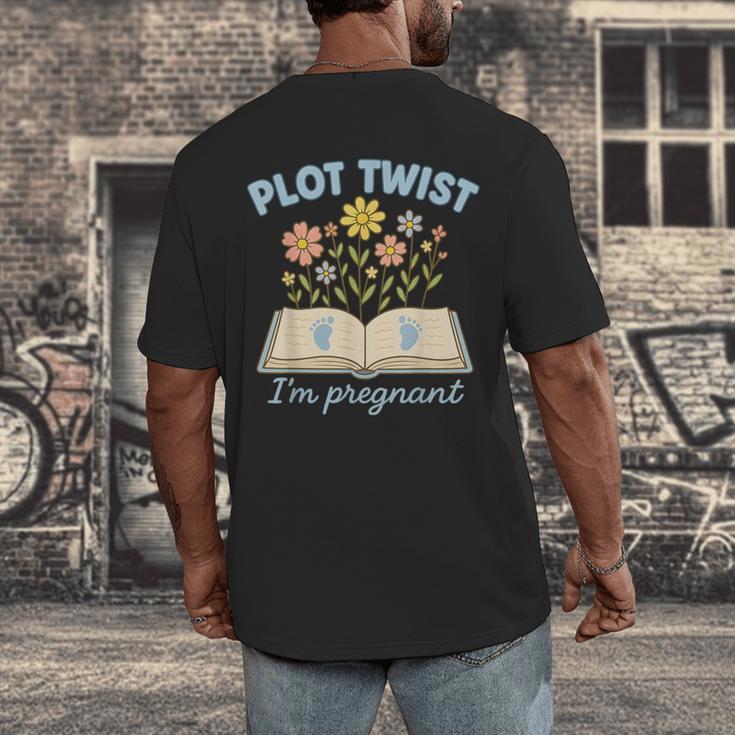 Plot Twist I'm Pregnant Literary Pregnancy Announcement Book Men's Back Print T-Shirt