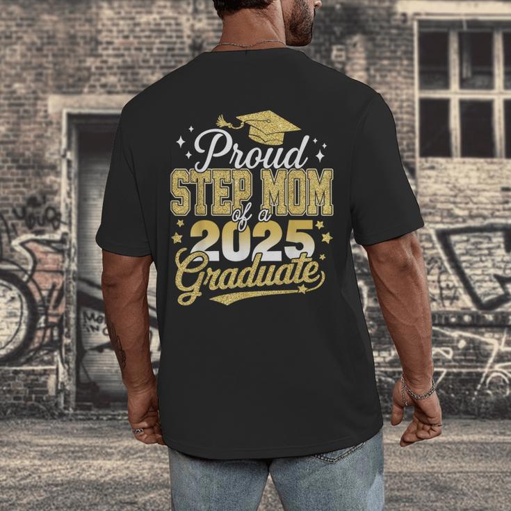 Proud Step Mom Of A Class Of 2025 Graduate Senior Graduation Men's Back Print T-Shirt
