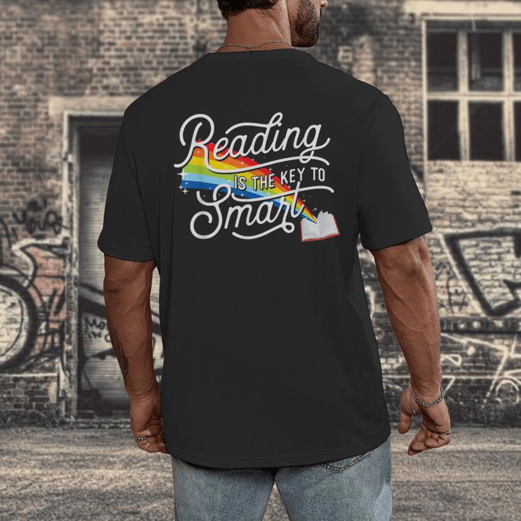 Reading Is The Key To Smart Book Lover Bookworm Reader Men's Back Print T-Shirt Reading Is The Key To Smart Book Lover Bookworm Reader Men's Back Print T-Shirt