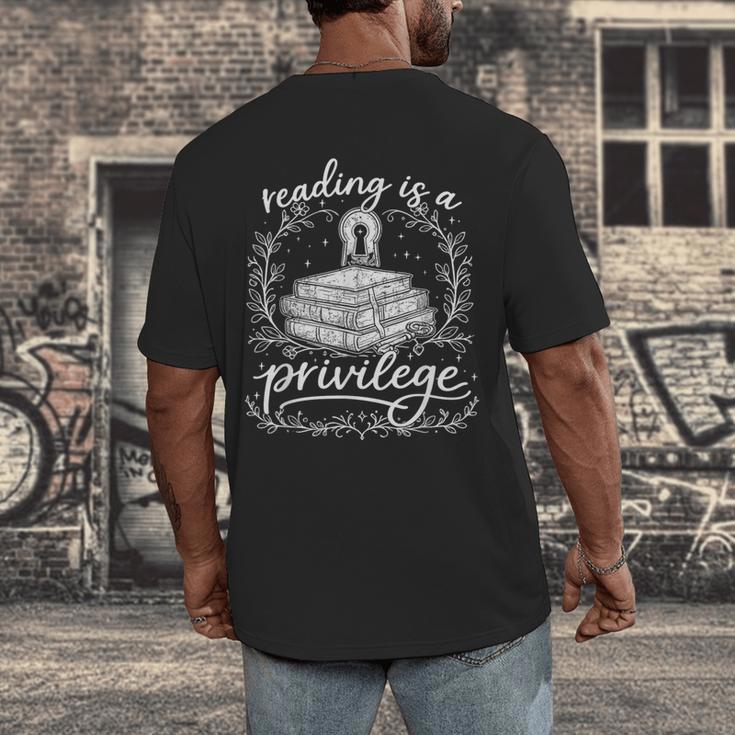 Reading Is A Privilege Vintage Reading Lover Books Men's Back Print T-Shirt