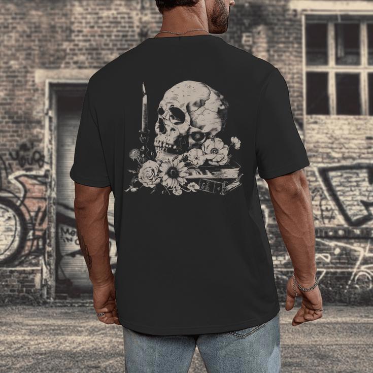 Skull Books Flowers Goth Reader Grunge Dark Alt Aesthetic Men's Back Print T-Shirt Skull Books Flowers Goth Reader Grunge Dark Alt Aesthetic Men's Back Print T-Shirt