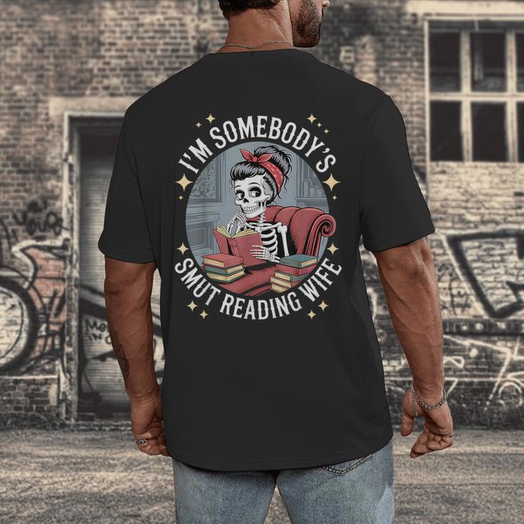 Smut Book Reader Romance Novel Somebody's Smut Reading Wife Men's Back Print T-Shirt Smut Book Reader Romance Novel Somebody's Smut Reading Wife Men's Back Print T-Shirt