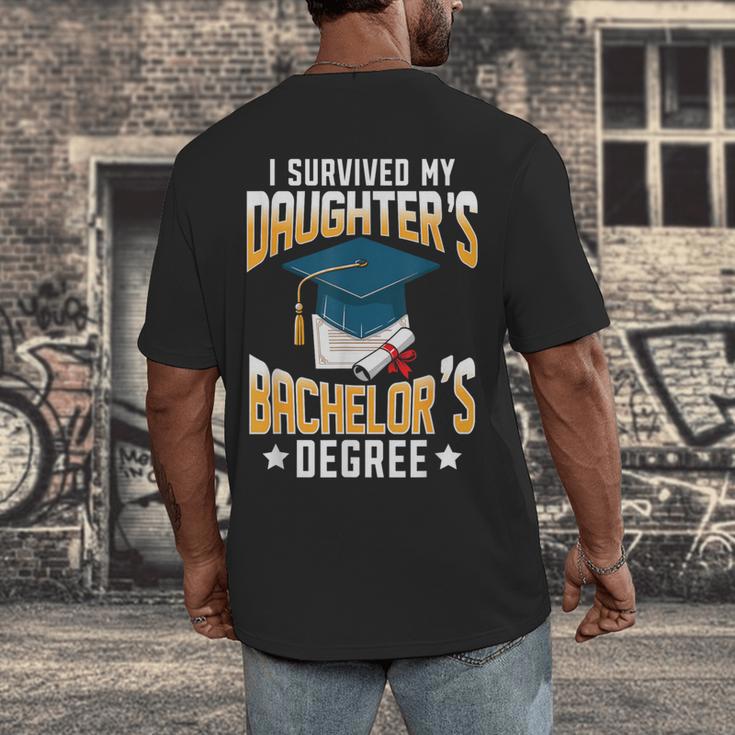 i Survived My Daughters Bachelor's Degree Graduation Gifts Men's Back Print T-Shirt