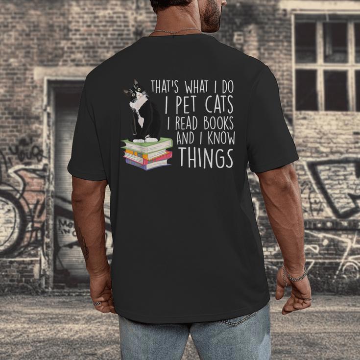 That's What I Do I Pet Cat I Read Books Tuxedo Cat Bookworm Men's Back Print T-Shirt That's What I Do I Pet Cat I Read Books Tuxedo Cat Bookworm Men's Back Print T-Shirt