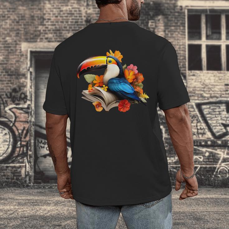 Toucan Reading Book Men's Back Print T-Shirt