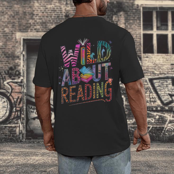 Wild About Reading Books Readers Lovers Bookworm Library Day Men's Back Print T-Shirt