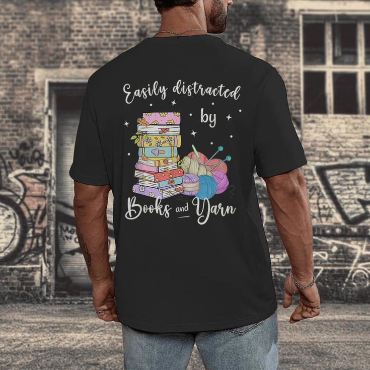 Yarn Quote Easily Distracted By Books And Yarn Reader Men's Back Print T-Shirt Yarn Quote Easily Distracted By Books And Yarn Reader Men's Back Print T-Shirt