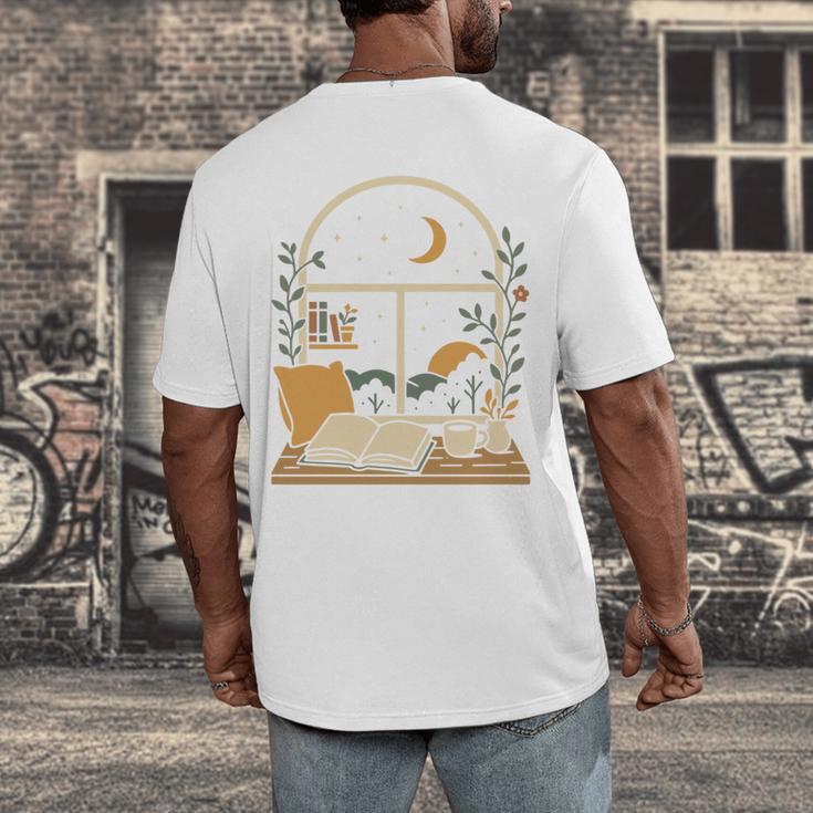 Book Lover Moonlight Reading Scene Night Men's Back Print T-Shirt