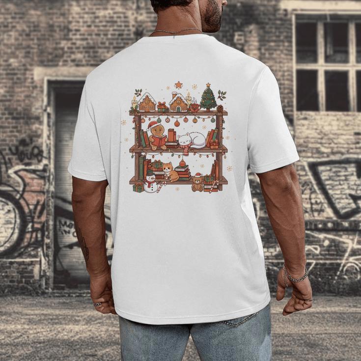 Christmas Cats Bookshelf Gingerbread Men's Back Print T-Shirt