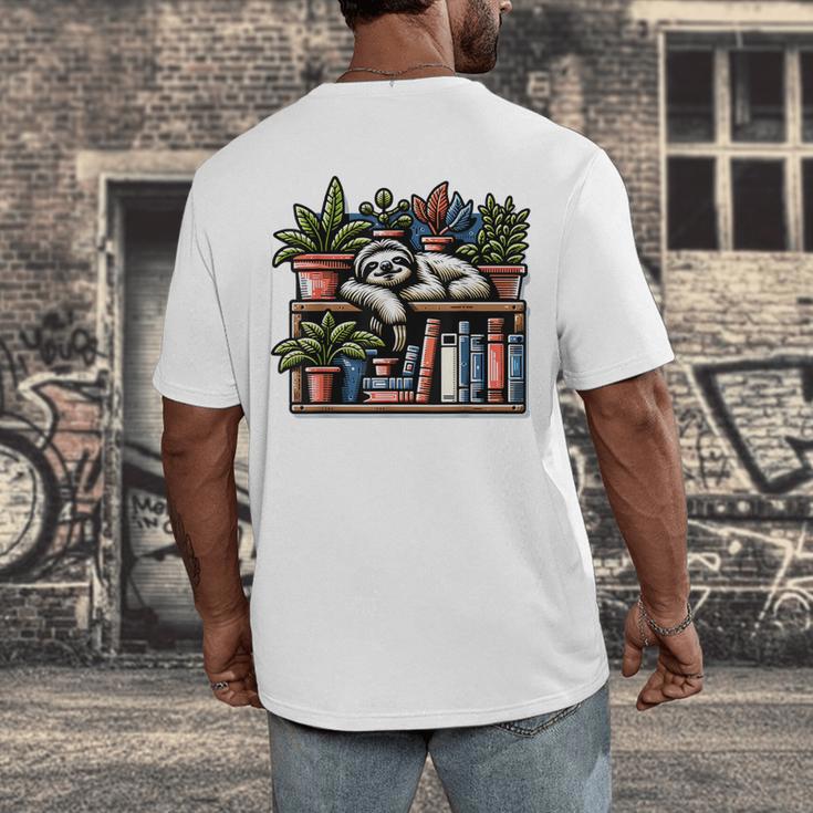 Cosy Sloth In Bookshelf With Plants Men's Back Print T-Shirt Cosy Sloth In Bookshelf With Plants Men's Back Print T-Shirt