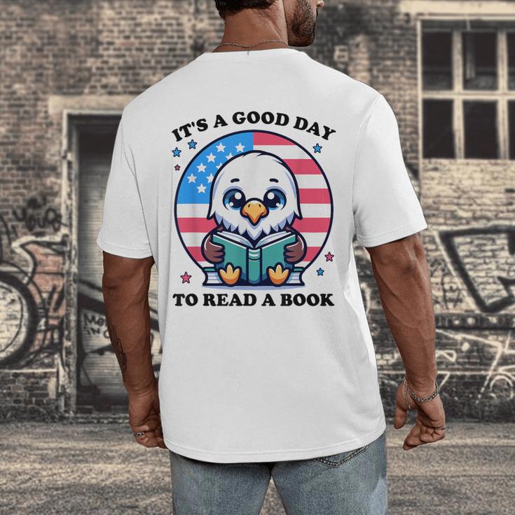 A Good Day To Read a Book Reading Eagle With American Flag Men's Back Print T-Shirt