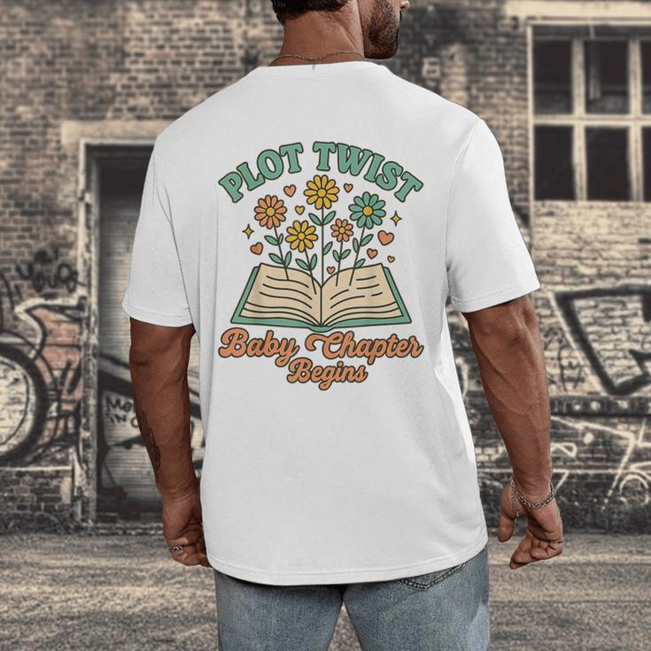 Pregnancy Announcement Book Lover Reveal Pregnant Men's Back Print T-Shirt