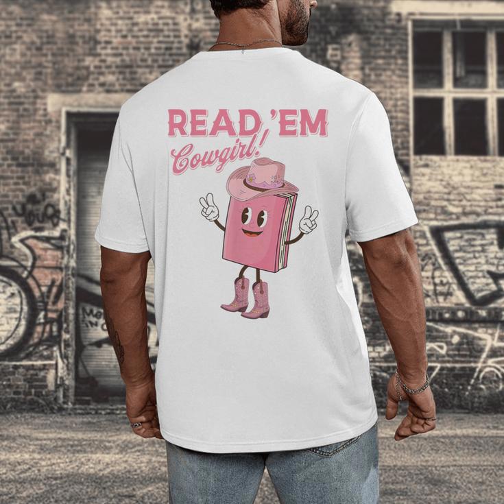 Read 'Em Western Cowgirl Retro Groovy Reading Books Men's Back Print T-Shirt Read 'Em Western Cowgirl Retro Groovy Reading Books Men's Back Print T-Shirt