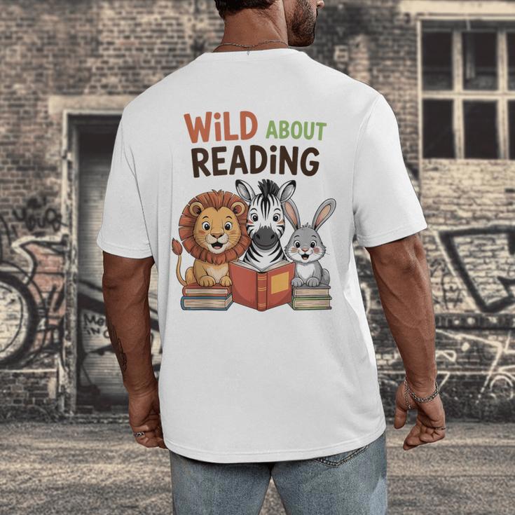 Wild About Reading Zoo Animals For Bookworm Book Reader Men's Back Print T-Shirt