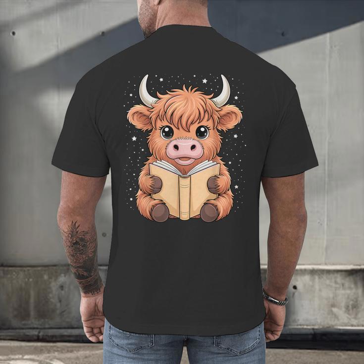 Cute Highland Cow Reading Book Men's Back Print T-Shirt